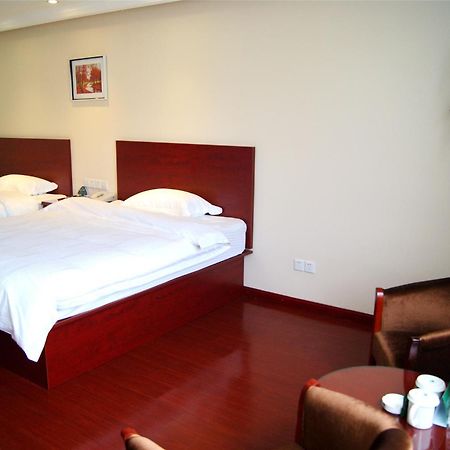 Greentree Inn Guangdong Shantou Gurao Gugui Road Business Hotel المظهر الخارجي الصورة